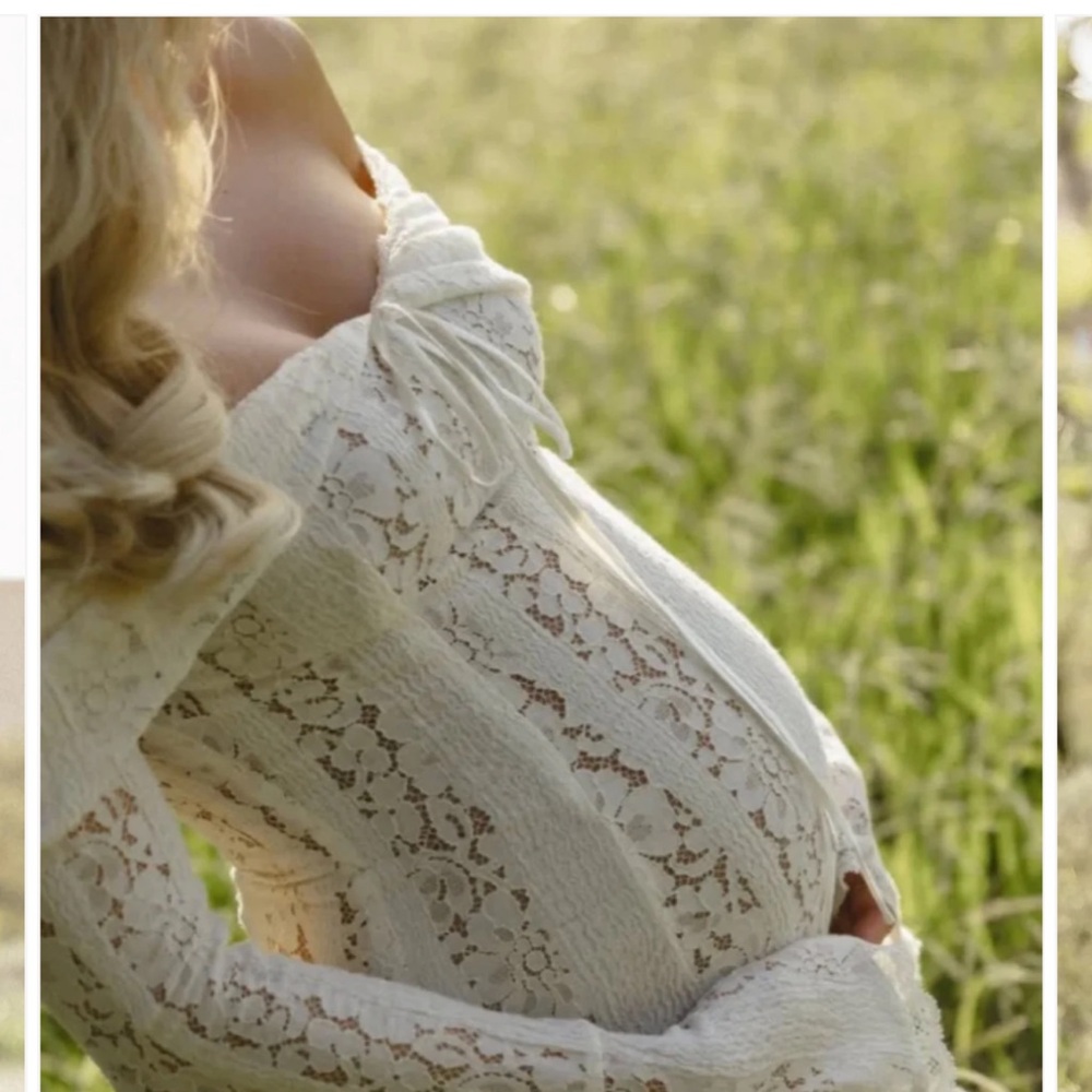 Althea Elise Clarisse Lace Maxi Dress - Picture 2 of 10